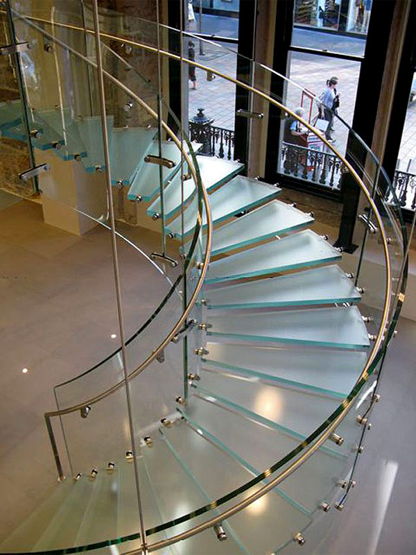 Пример стеклянной лестницы №2